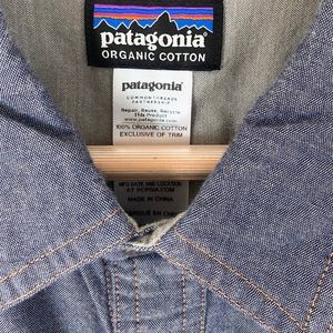 Patagonia Men’s Organic Cotton Button Down Shirt
